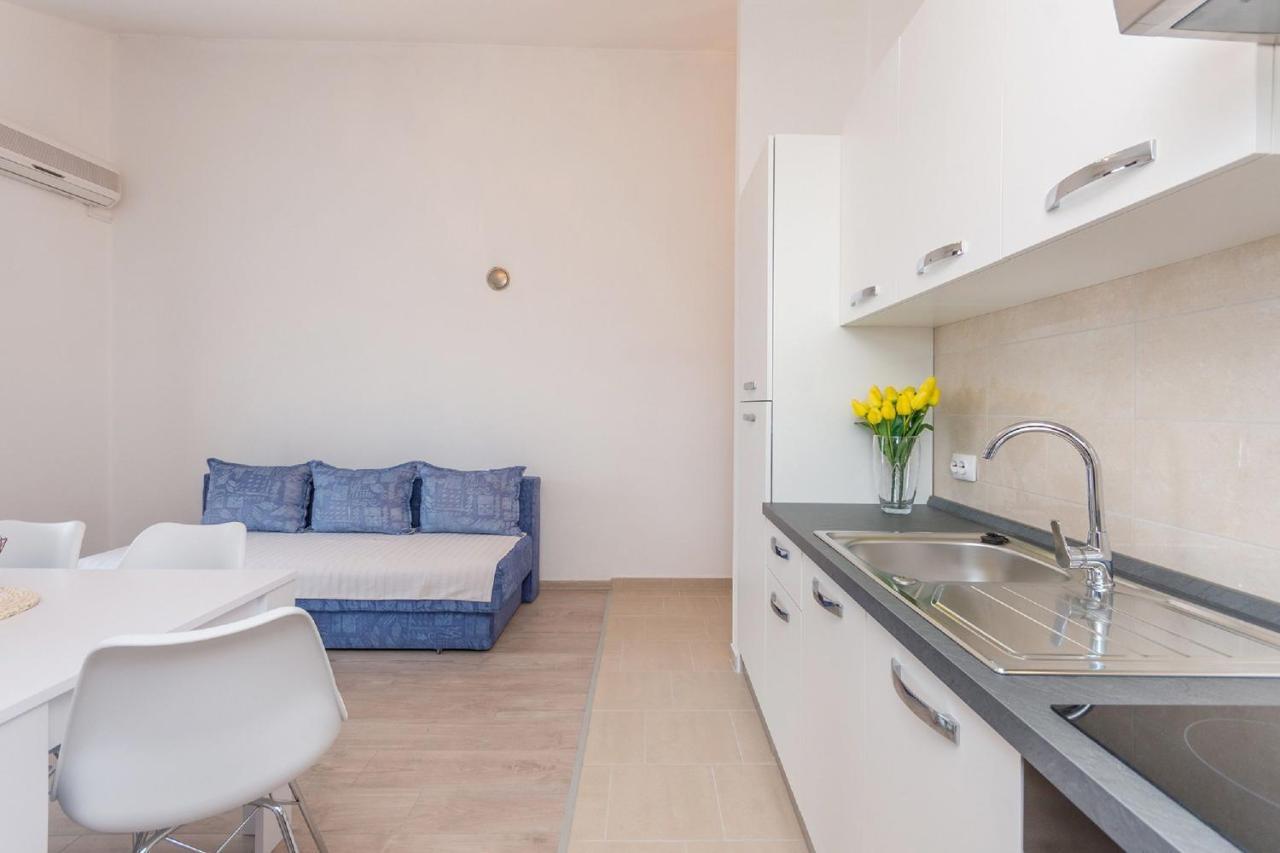Apartment Lucija Biograd Na Moru Exterior photo